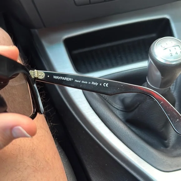 Ray-Ban Black Wayfarer Classic Sunglasses Hand Made in Italy - Picture 3 of 6